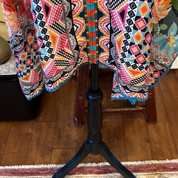 COPY - Johnny Was Silk Tunic - Picture 14 of 15